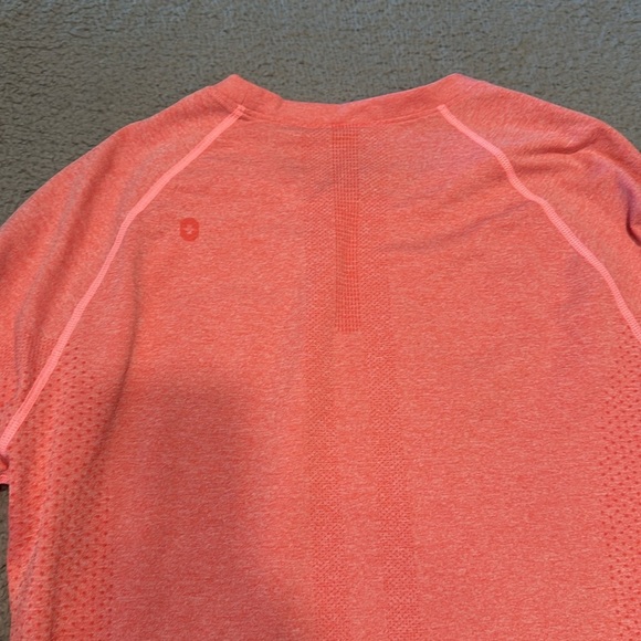 Figs Seamless Coral long sleeve Top size XL - Picture 5 of 5